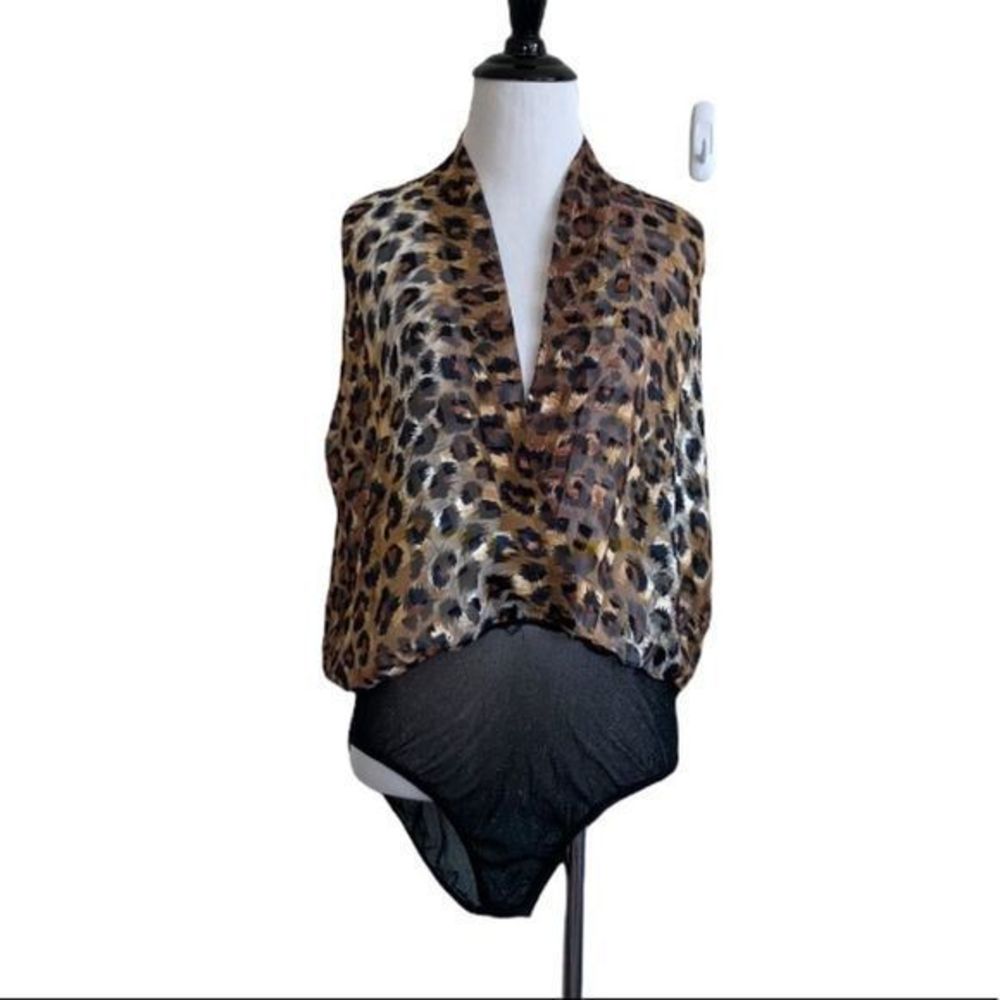 Victorias‎ Secret vintage women’s medium leopard print bodysuit